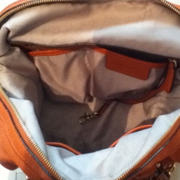 Michael Kors leather orange handbag - Picture 3 of 8